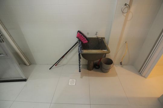 Cozinha e Área de Serviço de casa para alugar com 3 quartos, 106m² em Embaré, Santos