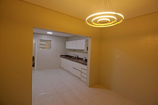 Sala de casa para alugar com 3 quartos, 106m² em Embaré, Santos
