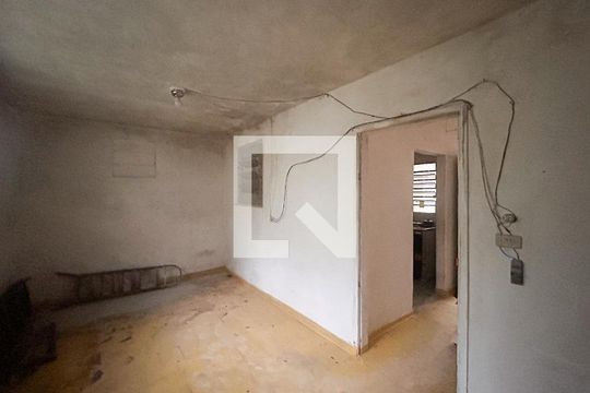 Casa à venda com 2 quartos, 125m² em Jardim Pedreira, São Paulo