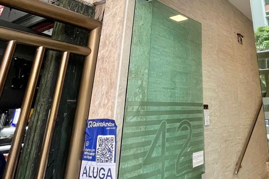 Placa  de apartamento para alugar com 1 quarto, 33m² em Ipanema, Rio de Janeiro