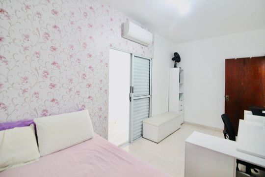 Quarto 3 de casa para alugar com 3 quartos, 350m² em Jardim Belem, São Paulo
