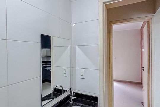 Banheiro de apartamento para alugar com 2 quartos, 52m² em Vila Matilde, São Paulo