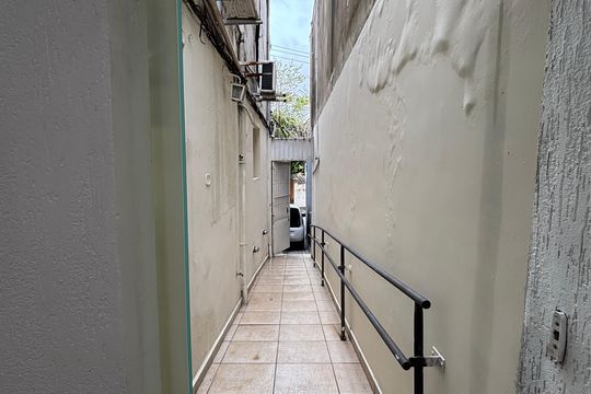 Entrada de casa para alugar com 2 quartos, 82m² em Vila Clementino, São Paulo