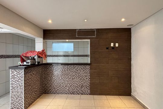 Sala de casa para alugar com 2 quartos, 82m² em Vila Clementino, São Paulo