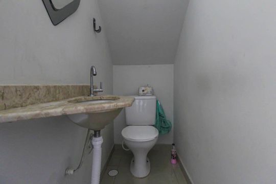 Lavabo de casa de condomínio para alugar com 2 quartos, 70m² em Vila Prudente, São Paulo