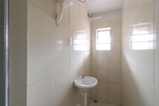 Banheiro  de casa para alugar com 1 quarto, 40m² em Vila Leopoldina, São Paulo