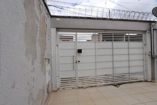 Garagem de casa de condomínio à venda com 2 quartos, 60m² em Jardim Tiete, São Paulo