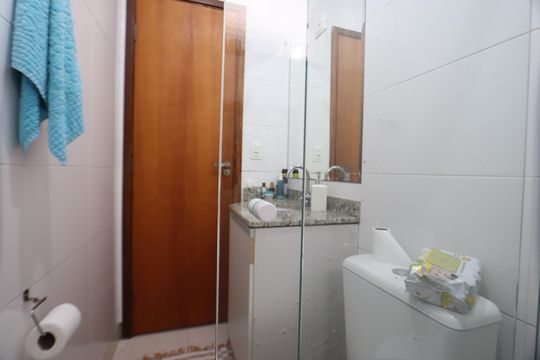 Banheiro Social de casa de condomínio à venda com 2 quartos, 60m² em Jardim Tiete, São Paulo