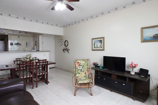 Sala de apartamento para alugar com 2 quartos, 70m² em Centro, Cabo Frio