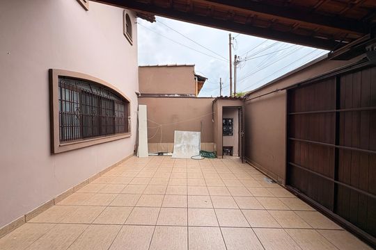 Garagem de casa para alugar com 2 quartos, 100m² em Casa Branca, Santo André