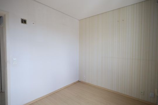 Quarto 1 de apartamento à venda com 2 quartos, 50m² em Bussocaba, Osasco