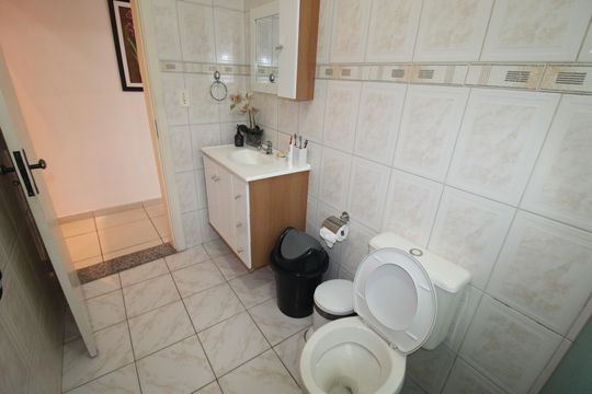 Banheiro 2 de casa para alugar com 3 quartos, 117m² em Vila Pita, São Paulo