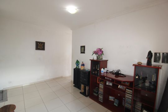Quarto 1 de casa para alugar com 3 quartos, 117m² em Vila Pita, São Paulo