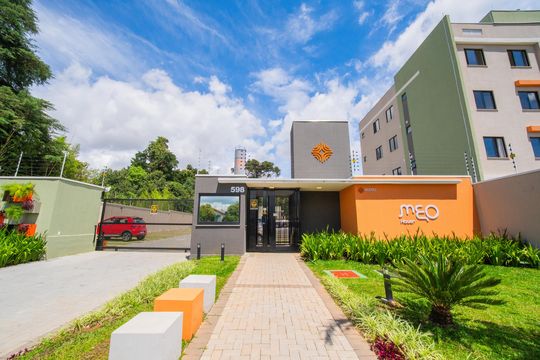 Fachada  de apartamento para alugar com 3 quartos, 64m² em Hauer, Curitiba