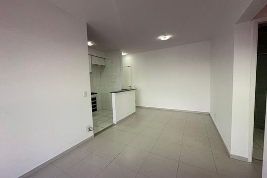 Sala de apartamento para alugar com 2 quartos, 62m² em Alphaville Industrial, Barueri