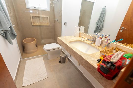 BANHEIRO SUITE Nº 3 de casa de condomínio à venda com 4 quartos, 344m² em Parque Imperador, Campinas