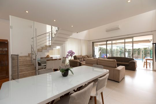 SALA PARA VÁRIOS AMBIENTES de casa de condomínio à venda com 4 quartos, 344m² em Parque Imperador, Campinas