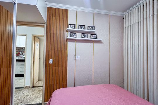 Apartamento à venda com 2 quartos, 45m² em Castelo, Belo Horizonte