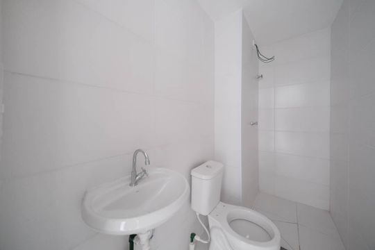 Banheiro de apartamento para alugar com 2 quartos, 34m² em Vila Ré, São Paulo