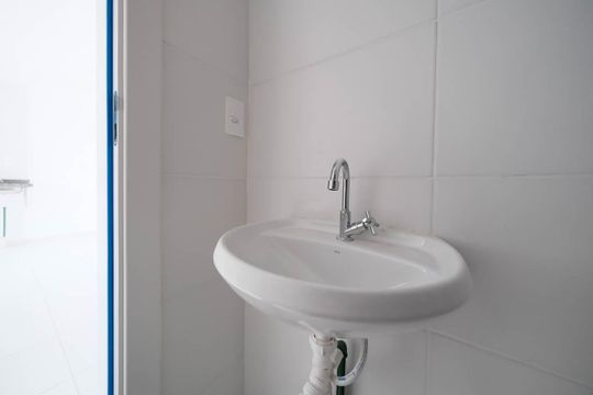 Banheiro de apartamento para alugar com 2 quartos, 34m² em Vila Ré, São Paulo