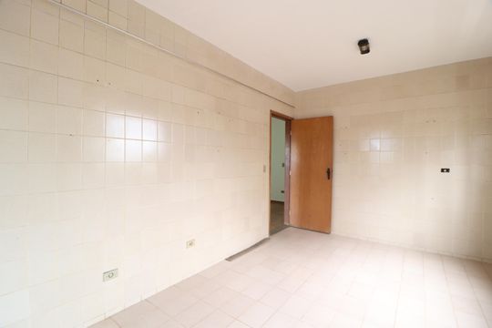 Cozinha de apartamento para alugar com 3 quartos, 140m² em Nossa Senhora Aparecida, Uberlândia