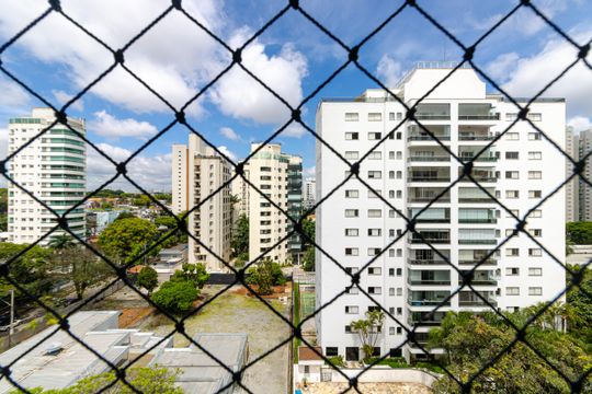 Vista Quarto 2 de apartamento à venda com 3 quartos, 116m² em Moema, São Paulo