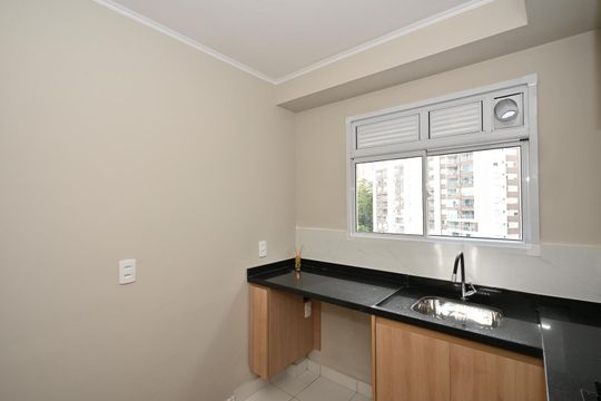Área de Serviço  de apartamento para alugar com 2 quartos, 48m² em Vila Prel, São Paulo