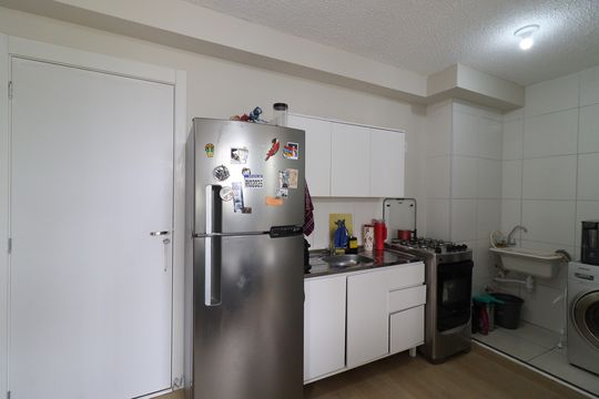 Cozinha de apartamento para alugar com 2 quartos, 35m² em Usina Piratininga, São Paulo