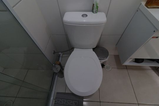 Banheiro de apartamento para alugar com 2 quartos, 35m² em Usina Piratininga, São Paulo