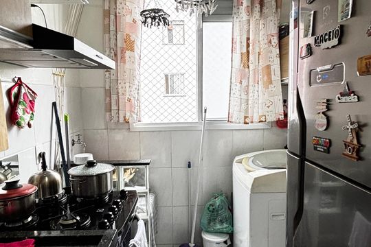 Cozinha de apartamento à venda com 2 quartos, 50m² em Parque Erasmo Assunção, Santo André