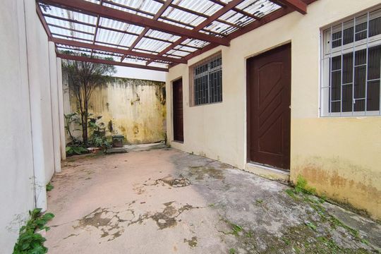 Quintal  de casa para alugar com 5 quartos, 118m² em Centro, Florianópolis