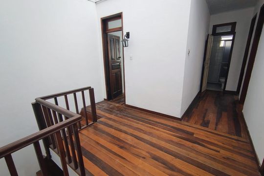 Corredor de casa para alugar com 5 quartos, 118m² em Centro, Florianópolis