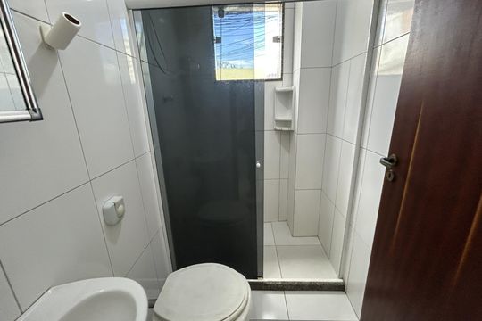 Banheiro de casa para alugar com 1 quarto, 45m² em Bento Ribeiro, Rio de Janeiro