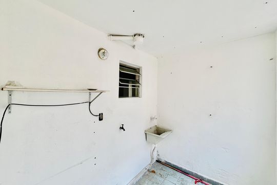 Área de Serviço de apartamento para alugar com 2 quartos, 57m² em Conjunto Residencial José Bonifácio, São Paulo