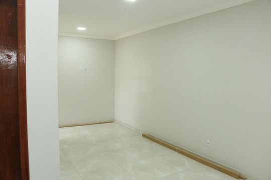 Sala de casa para alugar com 3 quartos, 210m² em Alto da Posse, Nova Iguaçu