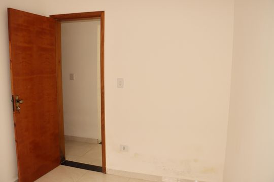 Apartamento para alugar com 2 quartos, 40m² em Jardim Santa Teresinha, São Paulo