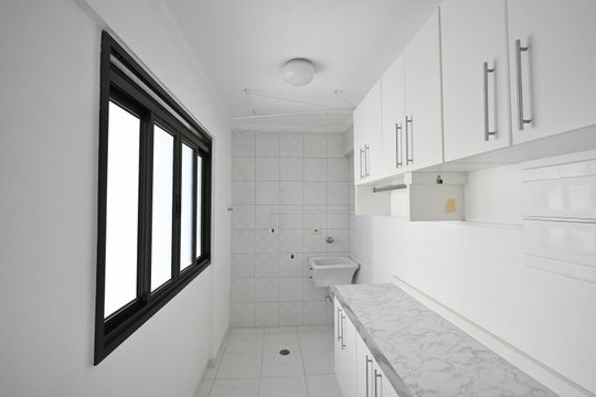 Área de Serviço  de apartamento à venda com 3 quartos, 110m² em Chácara Agrindus, Taboão da Serra