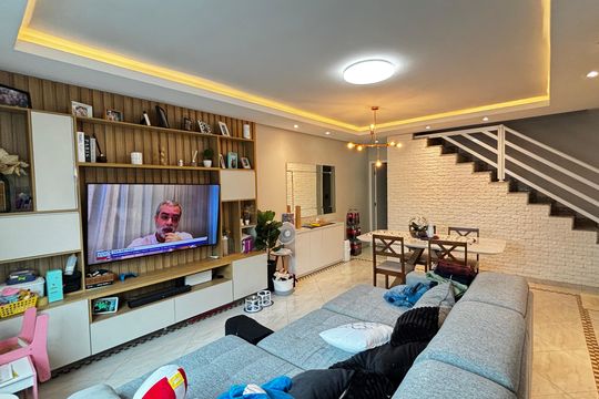 Sala de casa à venda com 3 quartos, 243m² em Vila Pires, Santo André