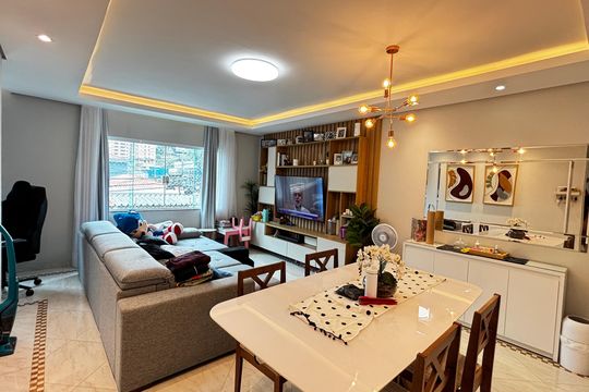 Casa à venda com 3 quartos, 243m² em Vila Pires, Santo André