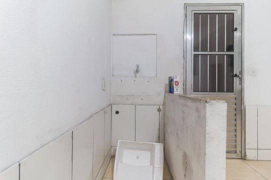 Área de Serviço de casa para alugar com 1 quarto, 30m² em Jardim Nova Poa, Poá