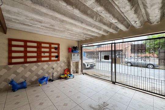 Garagem de casa à venda com 2 quartos, 71m² em Jardim Valdibia, São Bernardo do Campo