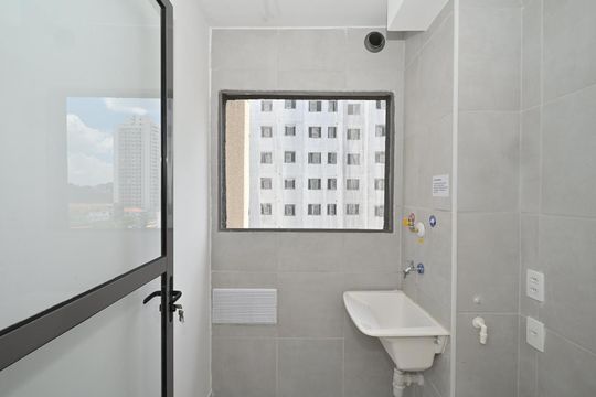 Área de Serviço  de apartamento para alugar com 2 quartos, 36m² em Morumbi, São Paulo