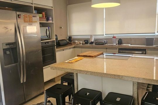 Cozinha de casa de condomínio à venda com 4 quartos, 400m² em Centro Comercial Jubran, Barueri