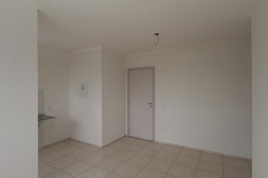 Sala de apartamento para alugar com 2 quartos, 46m² em Jardim Guanabara, Belo Horizonte