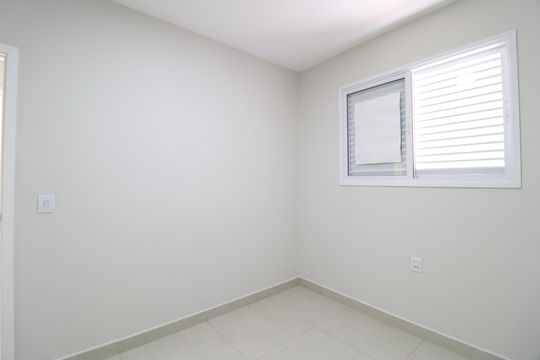 Quarto 2 de apartamento para alugar com 3 quartos, 89m² em Santa Mônica, Uberlândia