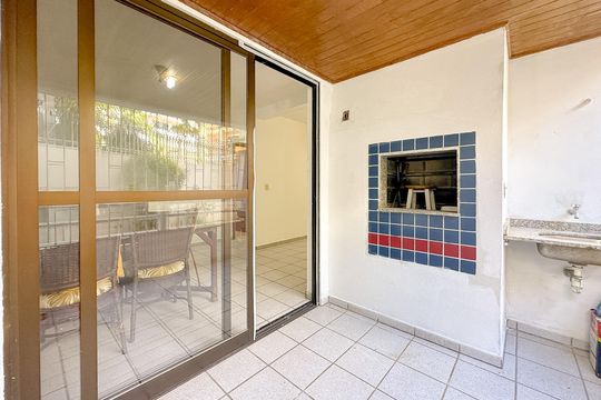 Varanda da Sala de apartamento para alugar com 3 quartos, 99m² em Canasvieiras, Florianópolis