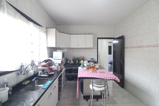 Casa à venda com 3 quartos, 460m² em Jardim Ubirajara, São Paulo