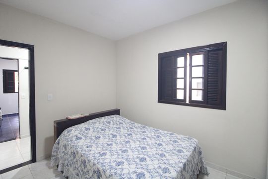 Casa à venda com 3 quartos, 460m² em Jardim Ubirajara, São Paulo