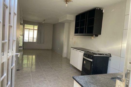 Cozinha de casa de condomínio para alugar com 2 quartos, 42m² em Bancários, Rio de Janeiro