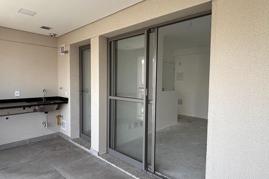 Sacada de apartamento à venda com 2 quartos, 51m² em Bosque da Saúde, São Paulo